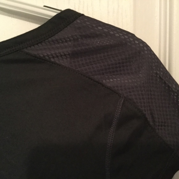 Womens athletic t-shirt - Picture 3 of 4